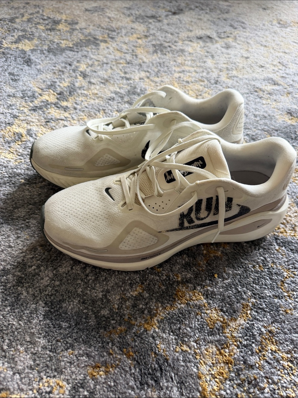 Nike Structure 26 men's size 13